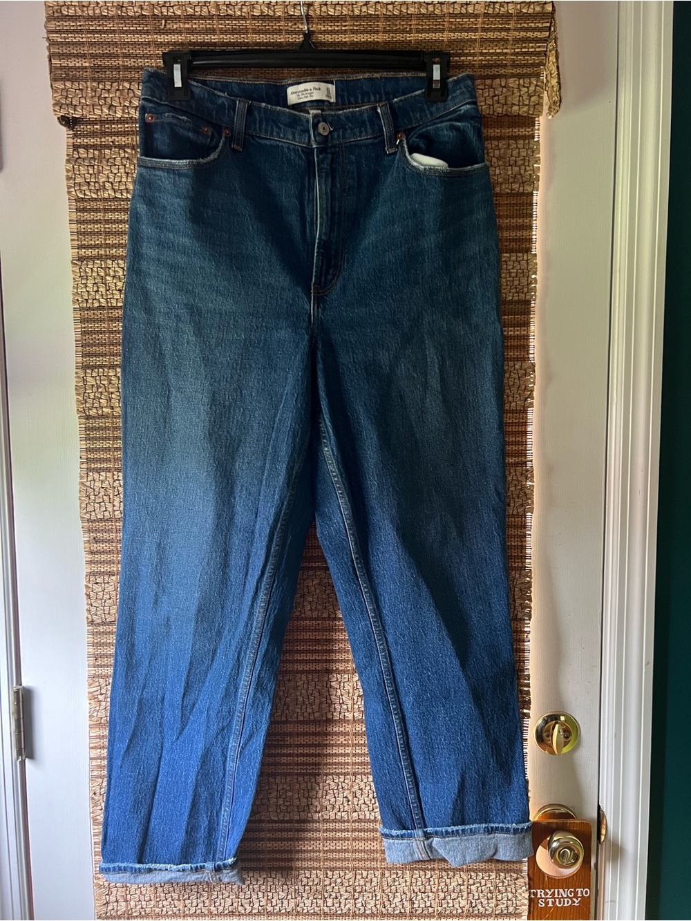 A&F Curve Love Jeans The 90s Straight High Rise
